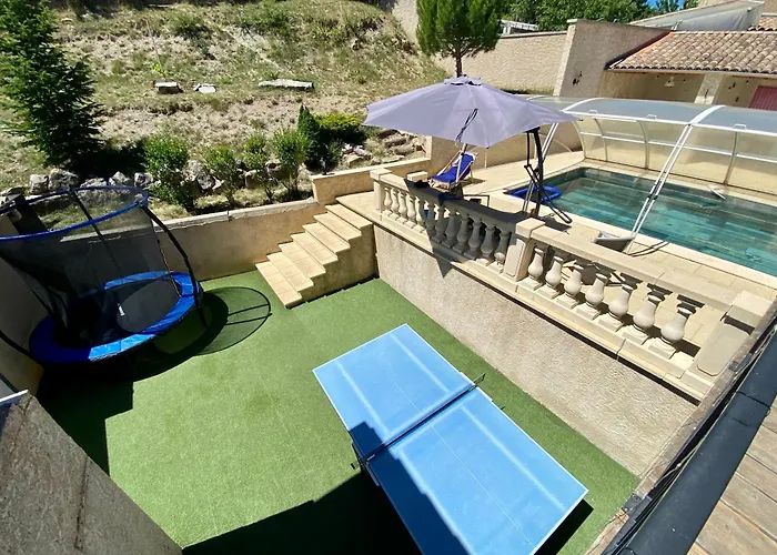 Coccinella 펜션 Les Omergues